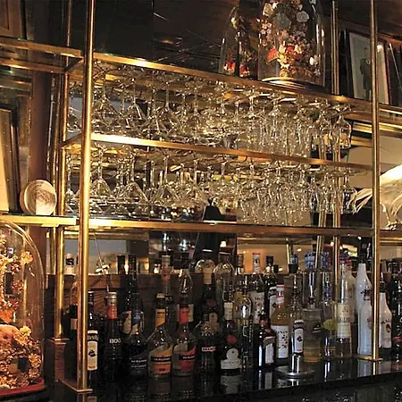 فندق Langtons 4*