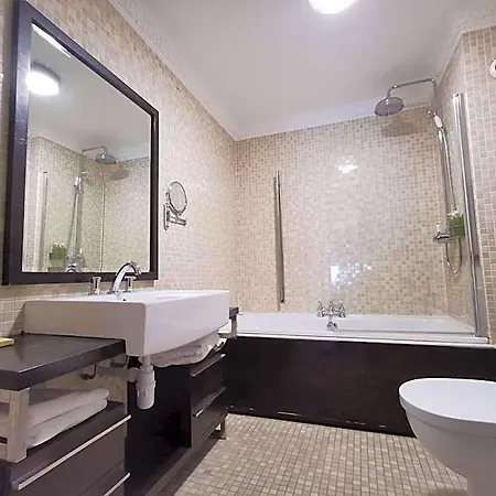 فندق Langtons